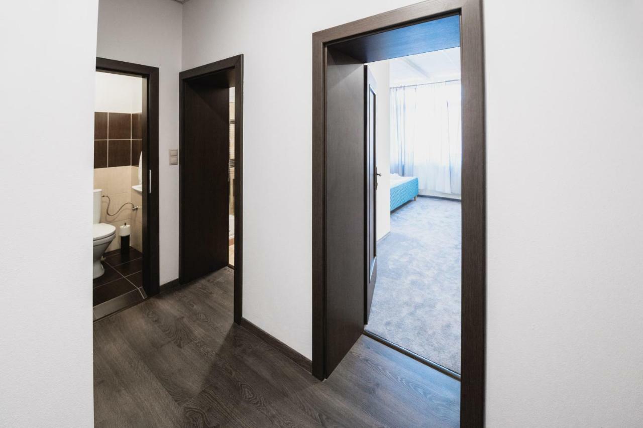 Apartmany Na Baste เลวิเช ภายนอก รูปภาพ